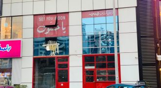 SHOP AT SHEIKH ZAYED ROAD | DUBAI