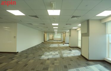 BRIGHT AND SPACIOUS OFFICE SPACE | SZR